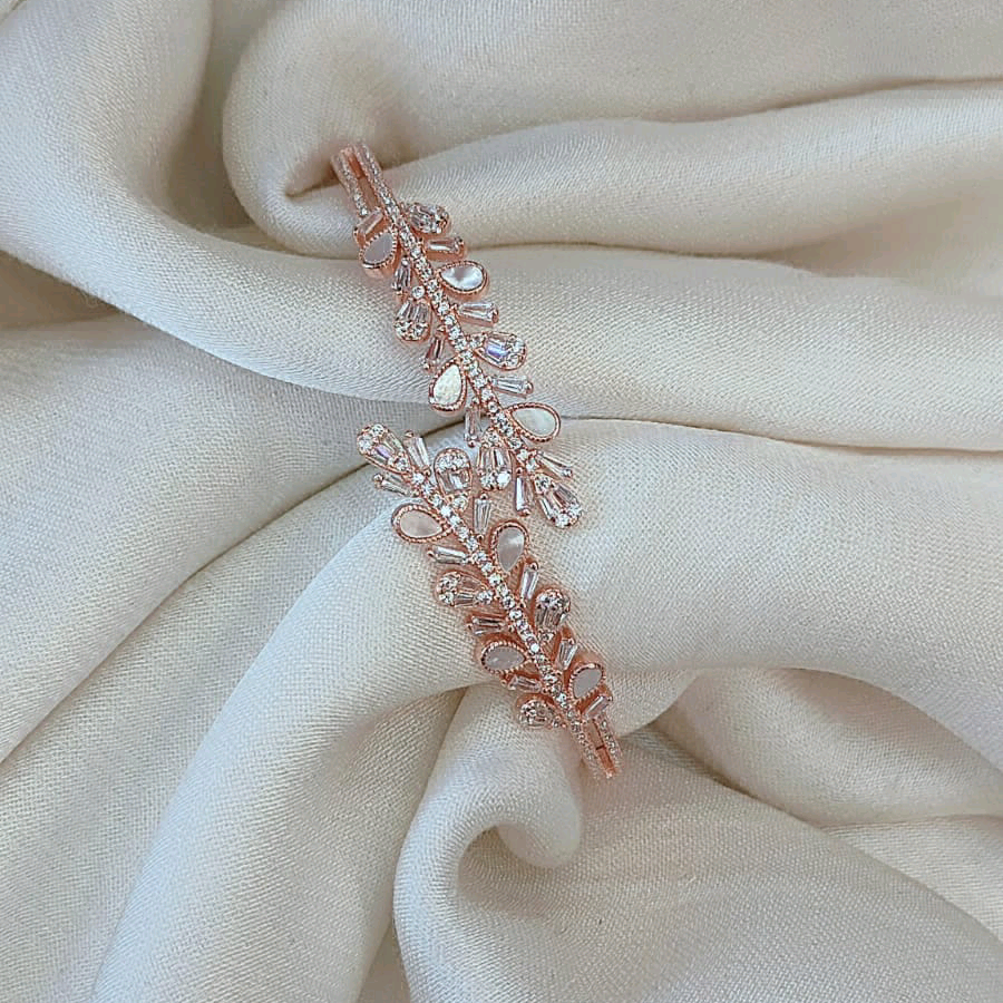 Rose Gold Zircon Leaf Bracelet 